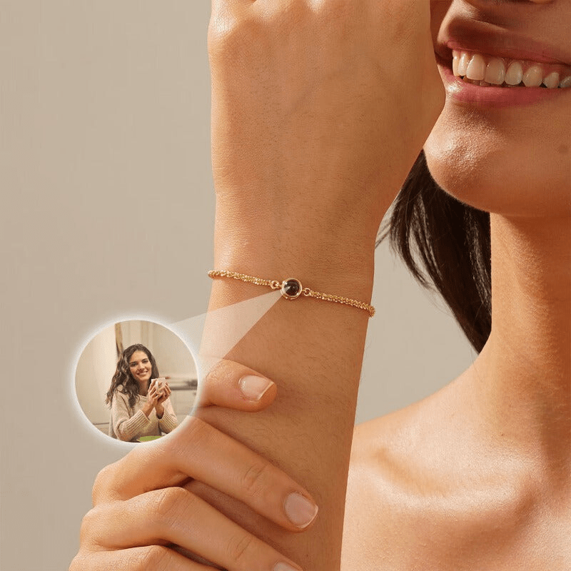 Bracelet Photo Projection