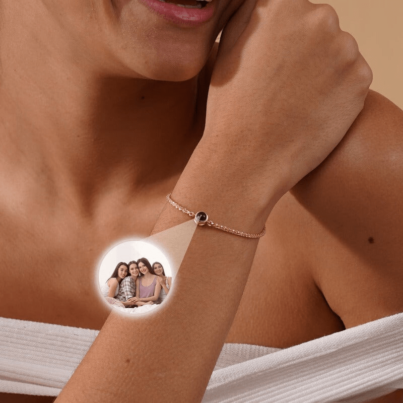 Bracelet Photo Projection