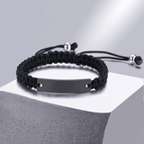 bracelet tissu personnalisé noir sur présentoir blanc